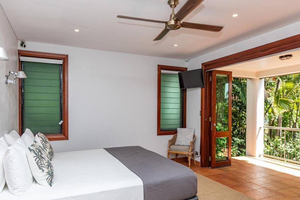 17 Wharf Street - Main House & Bungalow Villa Port Douglas Luaran gambar